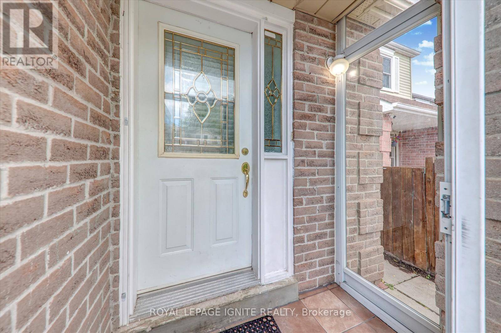 Toronto (malvern), ON M1B4G9,77 PROSPERITY PT PATHWAY