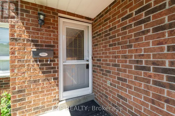 Ajax (south West), ON L1S3Y3,12 EMPSON COURT