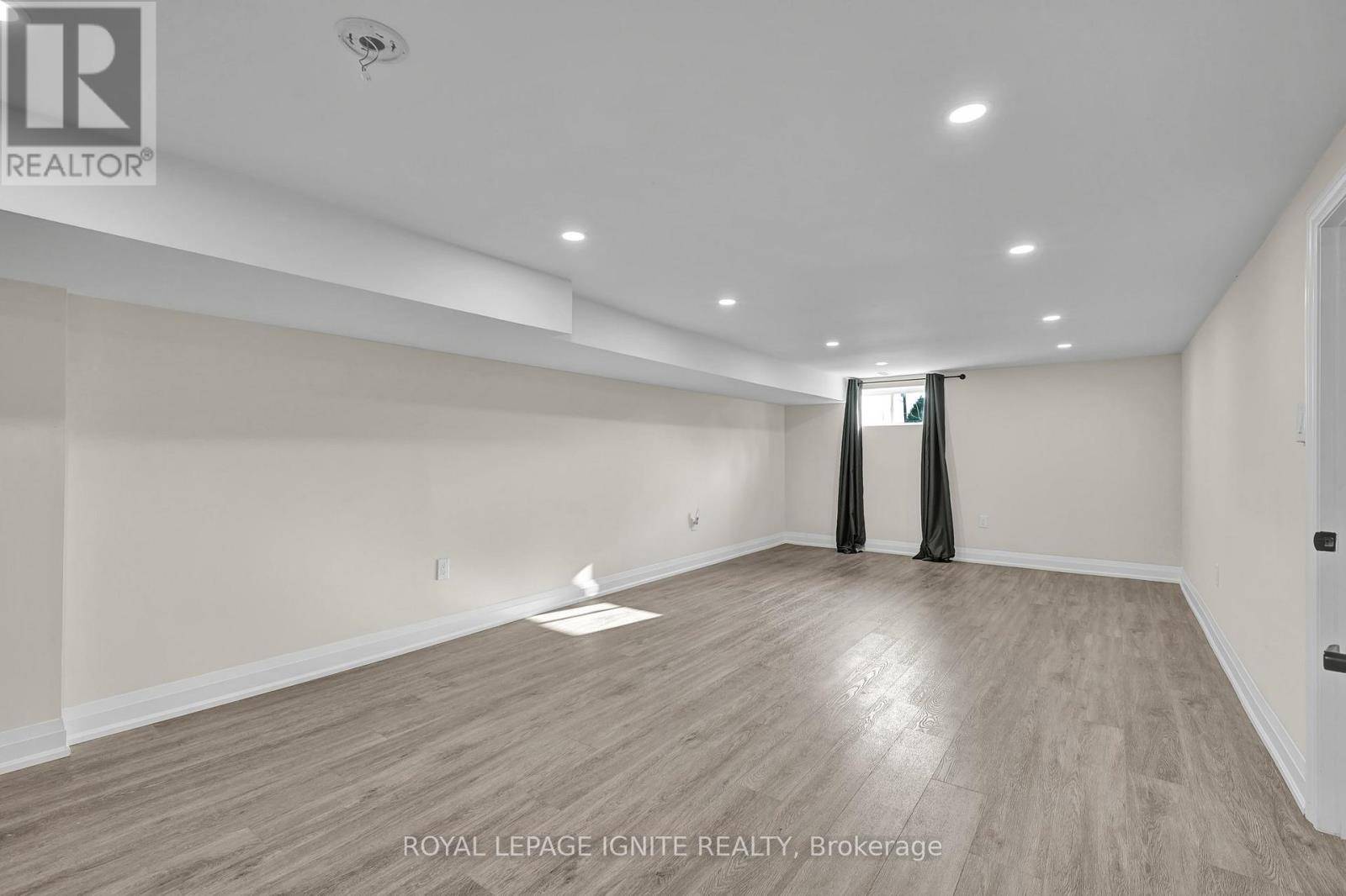 Clarington (courtice), ON L1E2R6,1690 Highway 2 RD #Lower unit