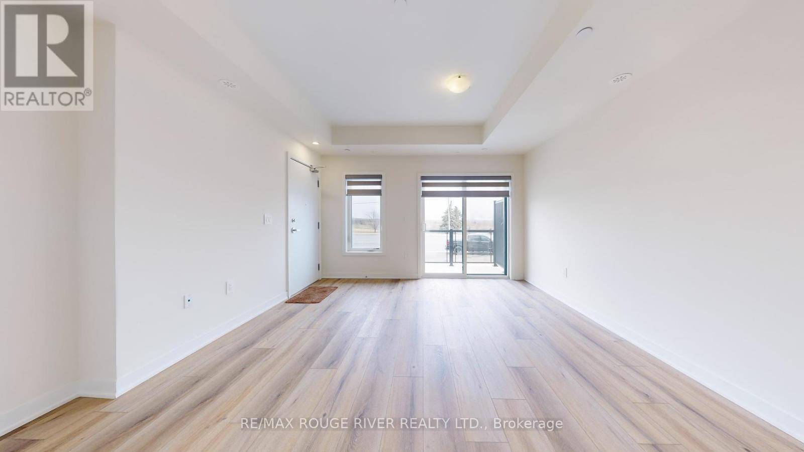 Pickering (duffin Heights), ON L1X0S9,1695 Dersan ST #308