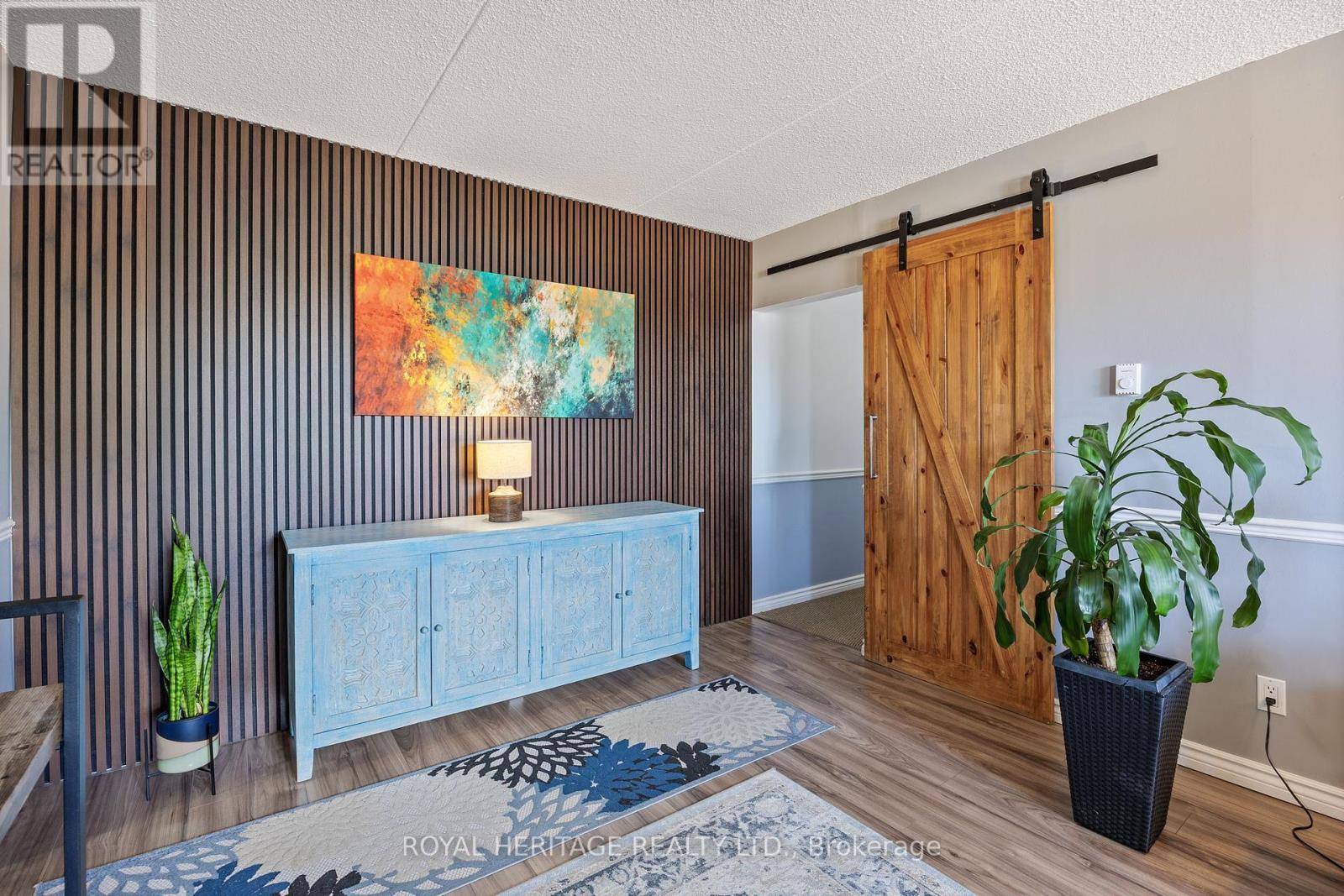Whitby (downtown Whitby), ON L1N2R3,580 Mary ST East #233