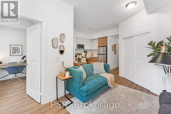 Toronto (oakridge), ON M1L0J6,39 Danforth RD #116