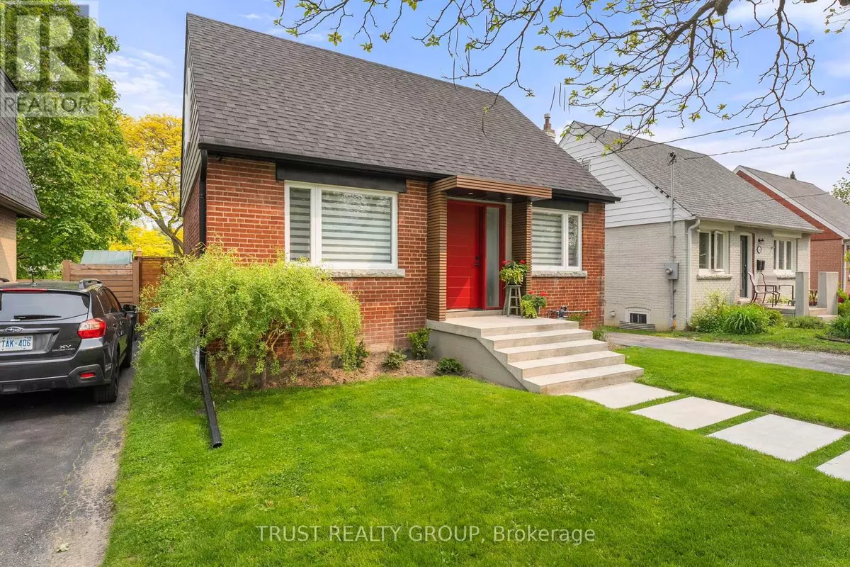 Toronto (clairlea-birchmount), ON M1L1Y7,14 DORINE CRESCENT