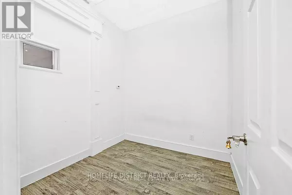 Toronto (l'amoreaux), ON M1V1T1,2950 Kennedy RD #5