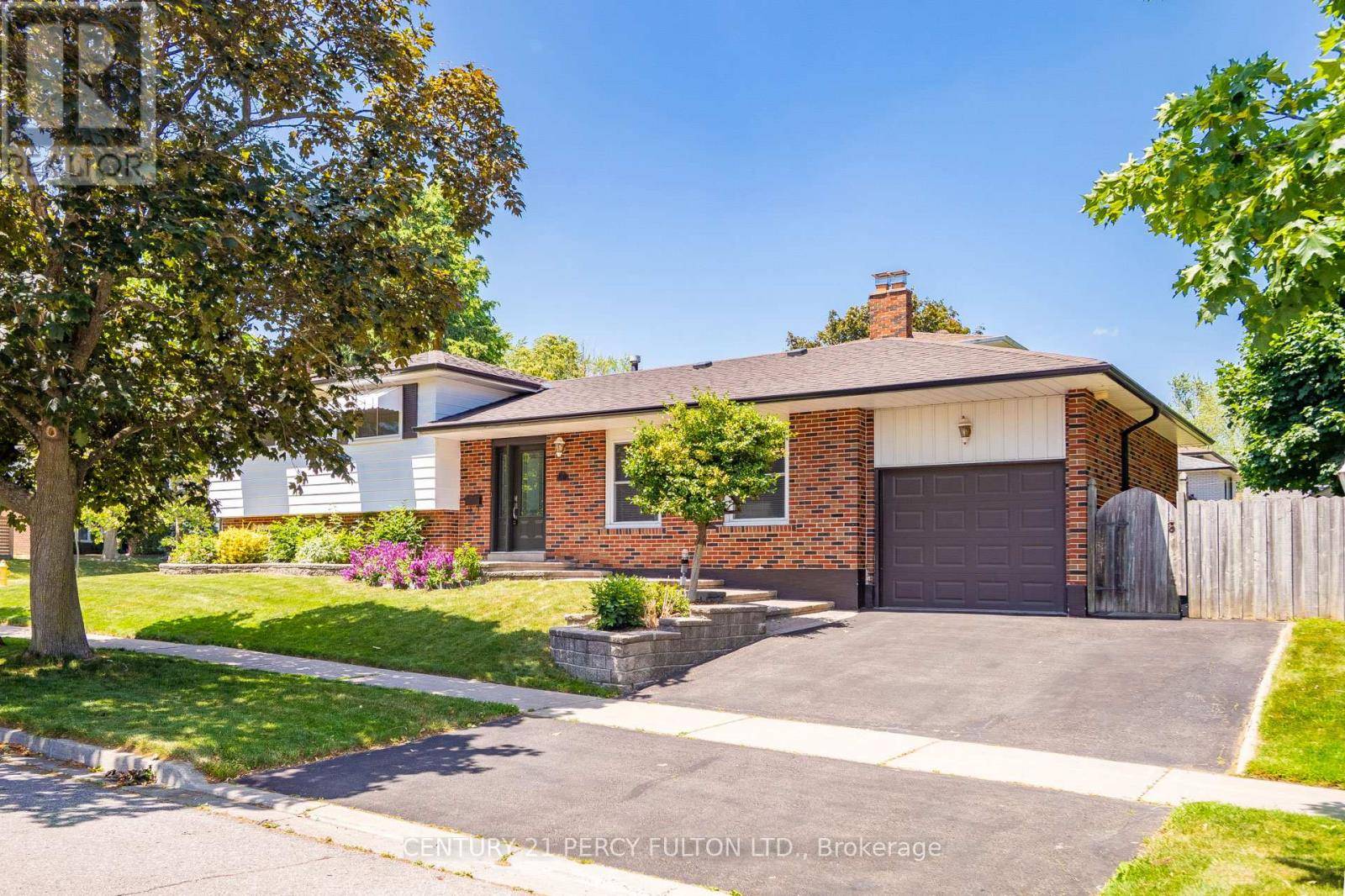 50 CHAPAIS CRESCENT, Toronto (centennial Scarborough), ON M1C2C5