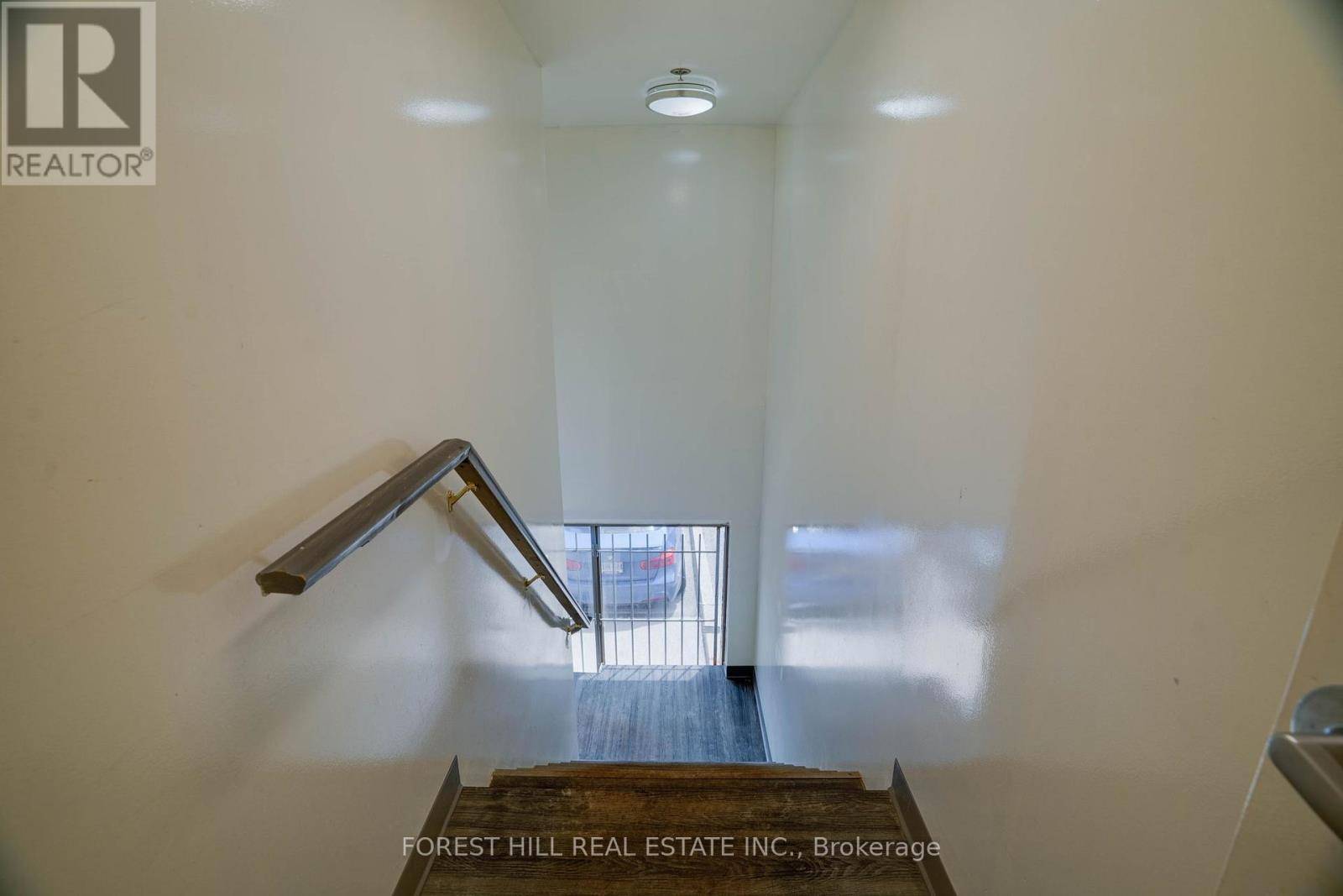 Toronto (milliken), ON M1V5A2,110 Silver Star BLVD #105