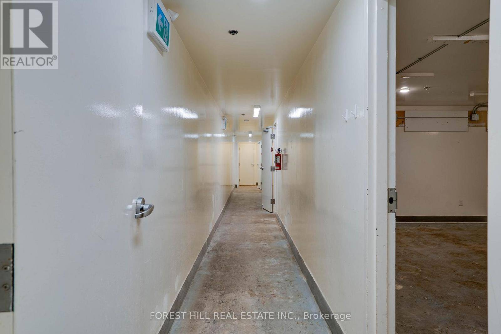 Toronto (milliken), ON M1V5A2,110 Silver Star BLVD #105