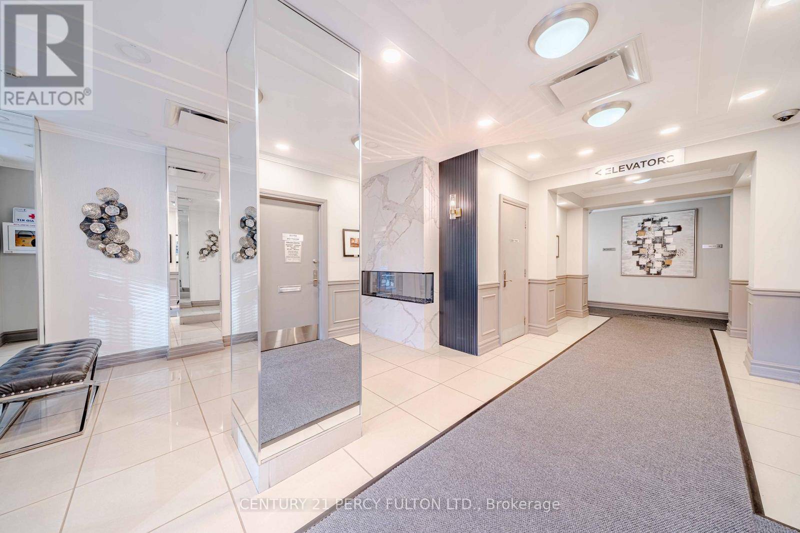 Pickering (town Centre), ON L1V6V3,1200 The Esplanade North #615