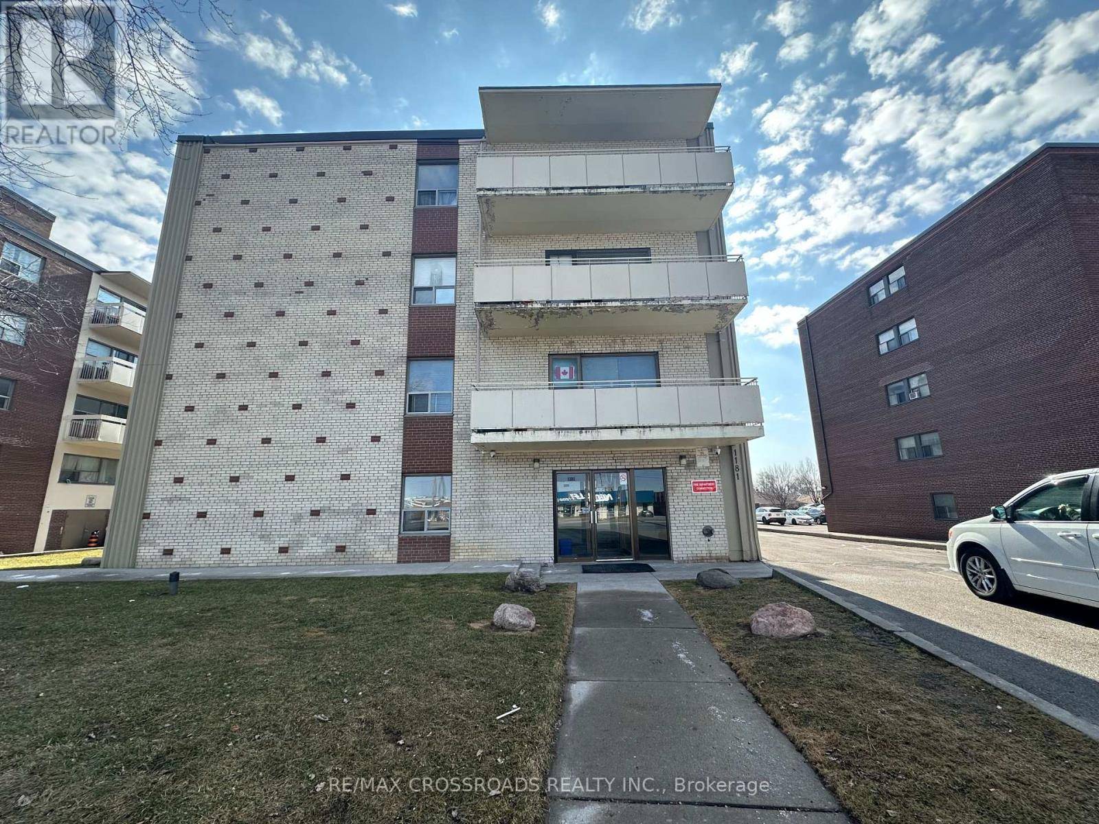 1181 Ellesmere RD #409, Toronto (bendale), ON M1P2X6