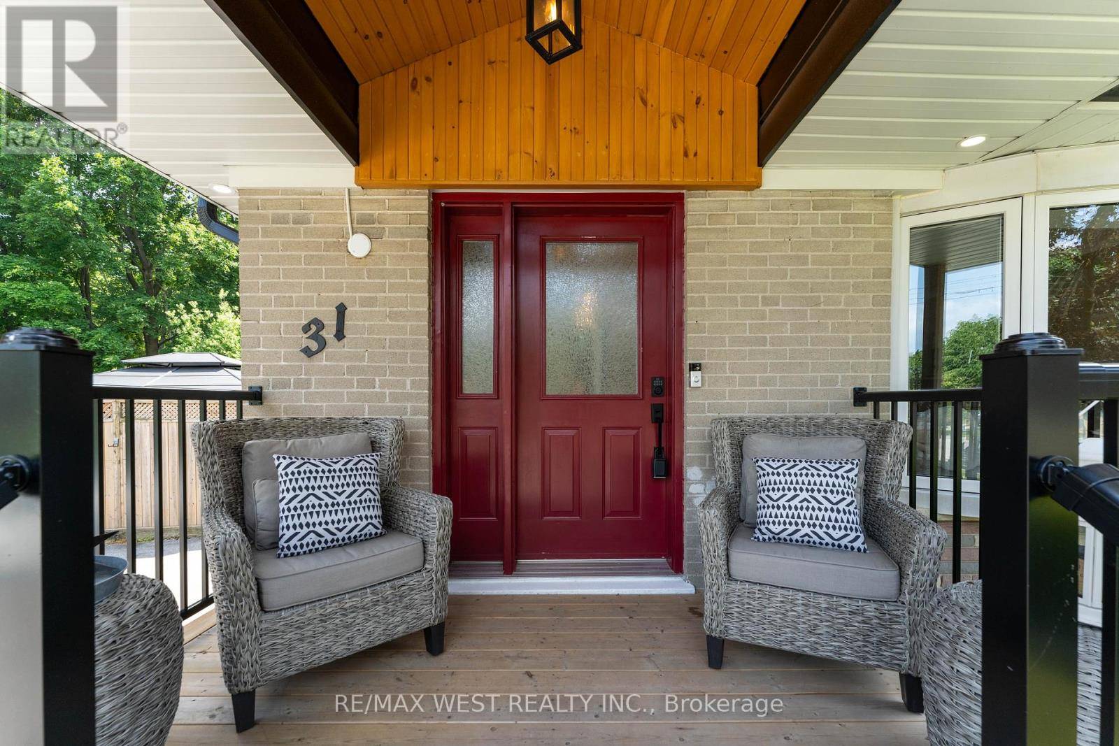 Toronto (west Hill), ON M1E3G5,31 PIXLEY CRESCENT