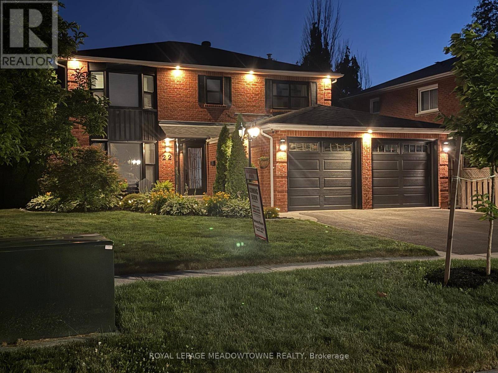 22 CATHERINE DRIVE, Whitby (pringle Creek), ON L1R1K8