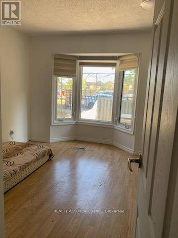 Toronto (malvern), ON M1B3S3,68 Pioneer Pt WAY #34 Main