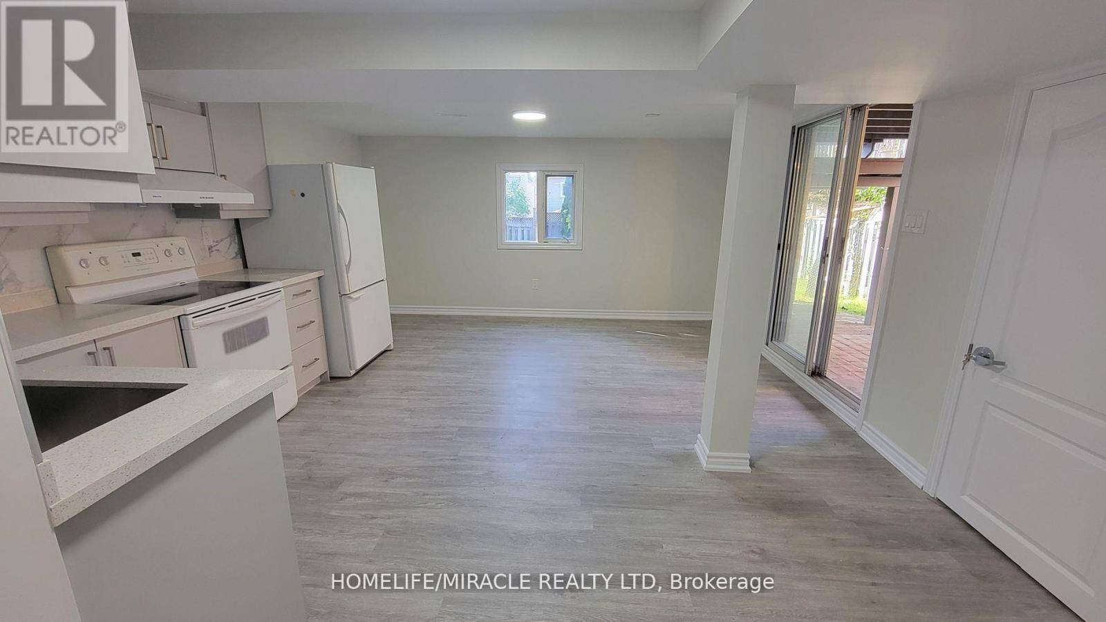 Whitby (williamsburg), ON L1R2H2,18 Inkpen LN #Basement