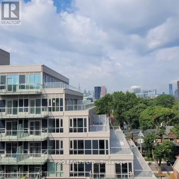 150 Logan AVE #721, Toronto (south Riverdale), ON M4M0E4