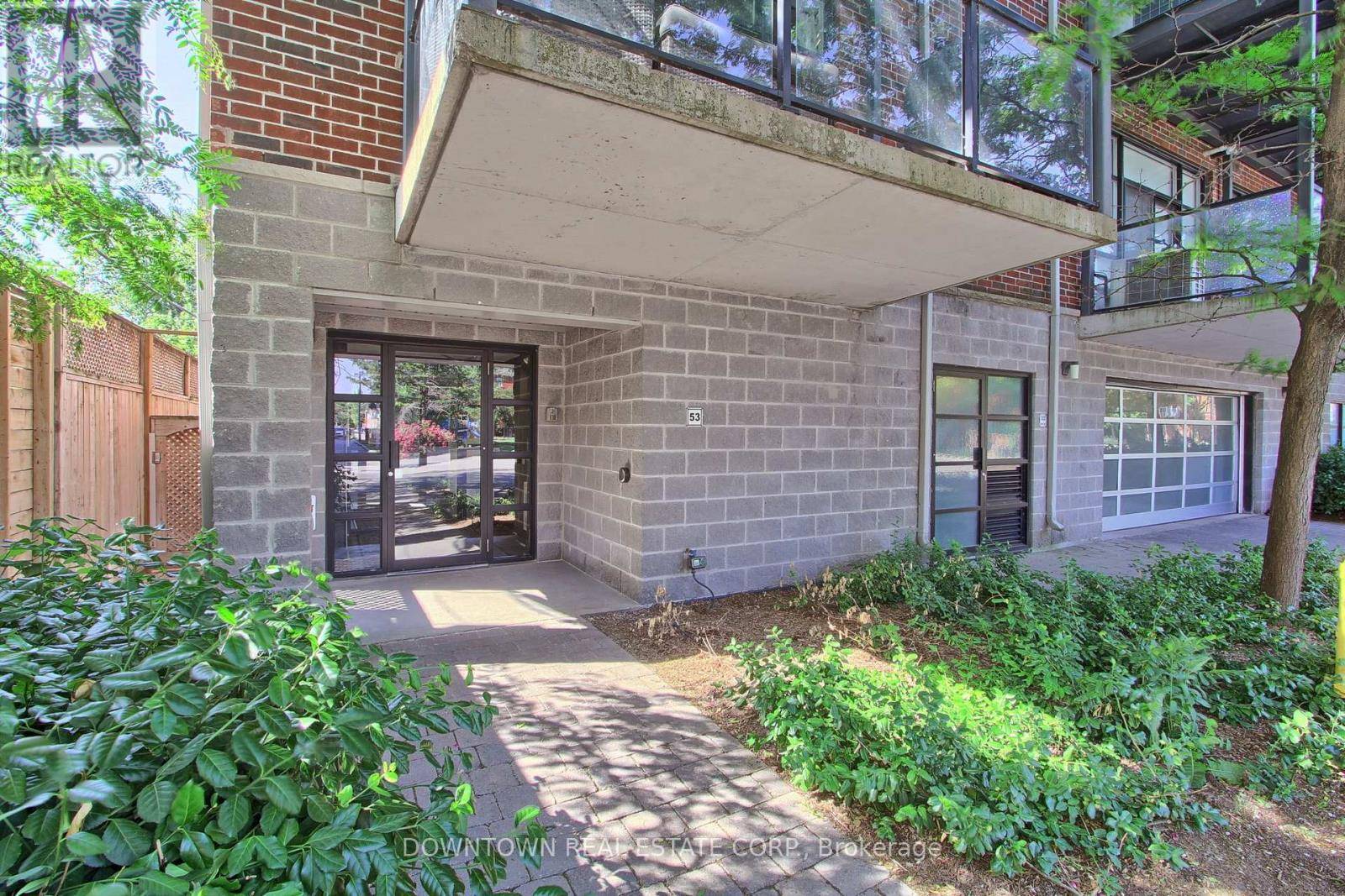 Toronto (south Riverdale), ON M4M1N6,53 Colgate AVE #404