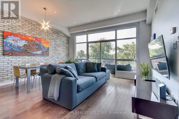 Toronto (south Riverdale), ON M4M1N6,53 Colgate AVE #404