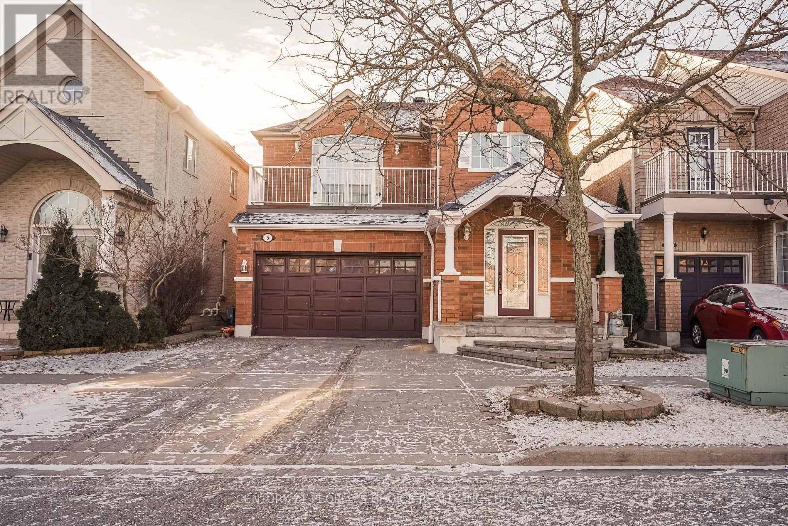 Ajax (northwest Ajax), ON L1T4E8,5 DENT STREET
