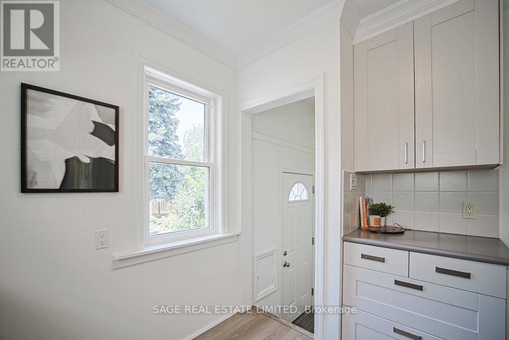 Toronto (birchcliffe-cliffside), ON M1N3V4,76 NATAL AVENUE