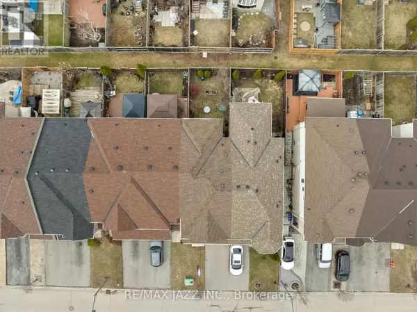 Ajax (central East), ON L1Z0A3,39 SILVERWOOD CIRCLE
