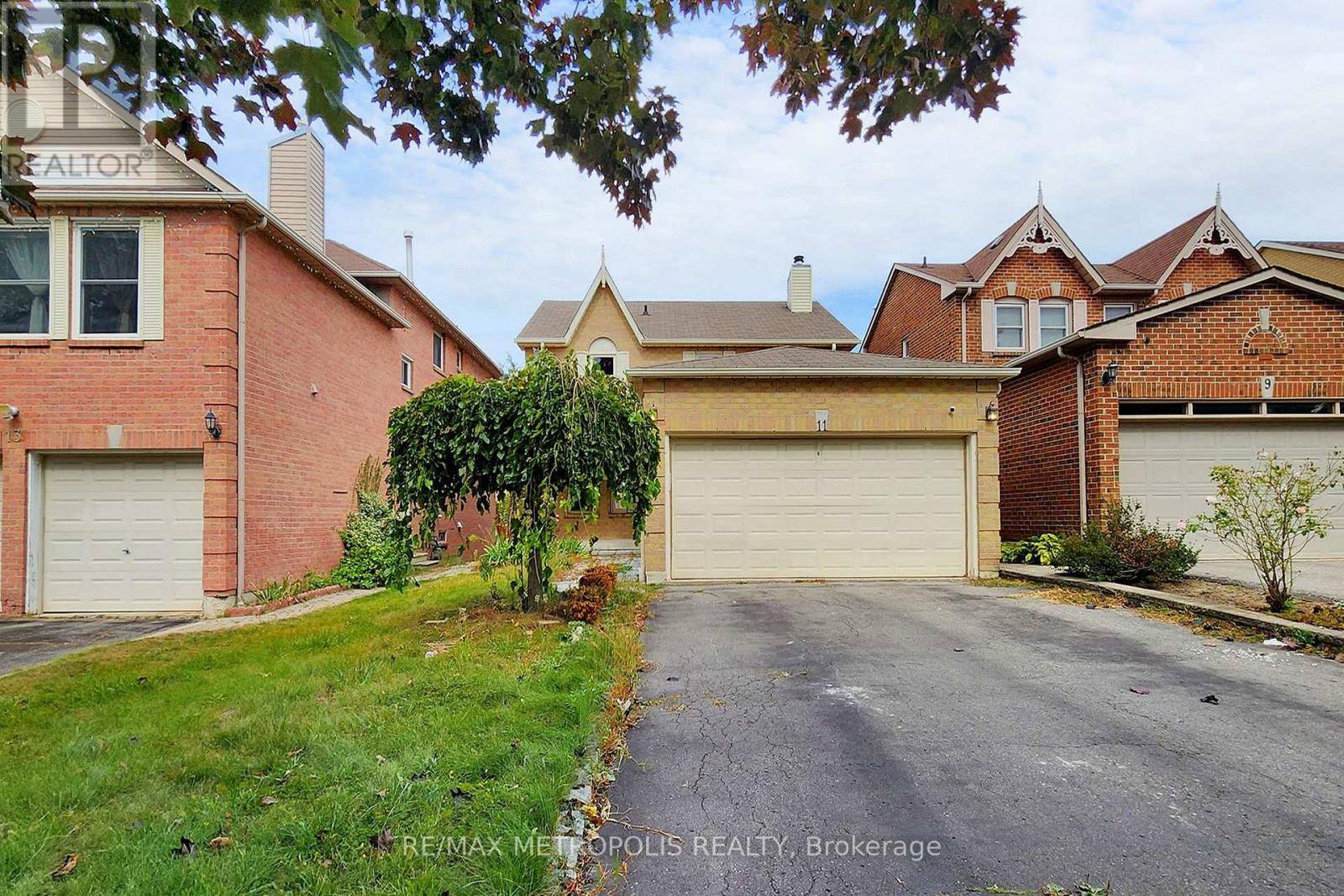 11 NOAKE CRESCENT, Ajax (central), ON L1T3L4