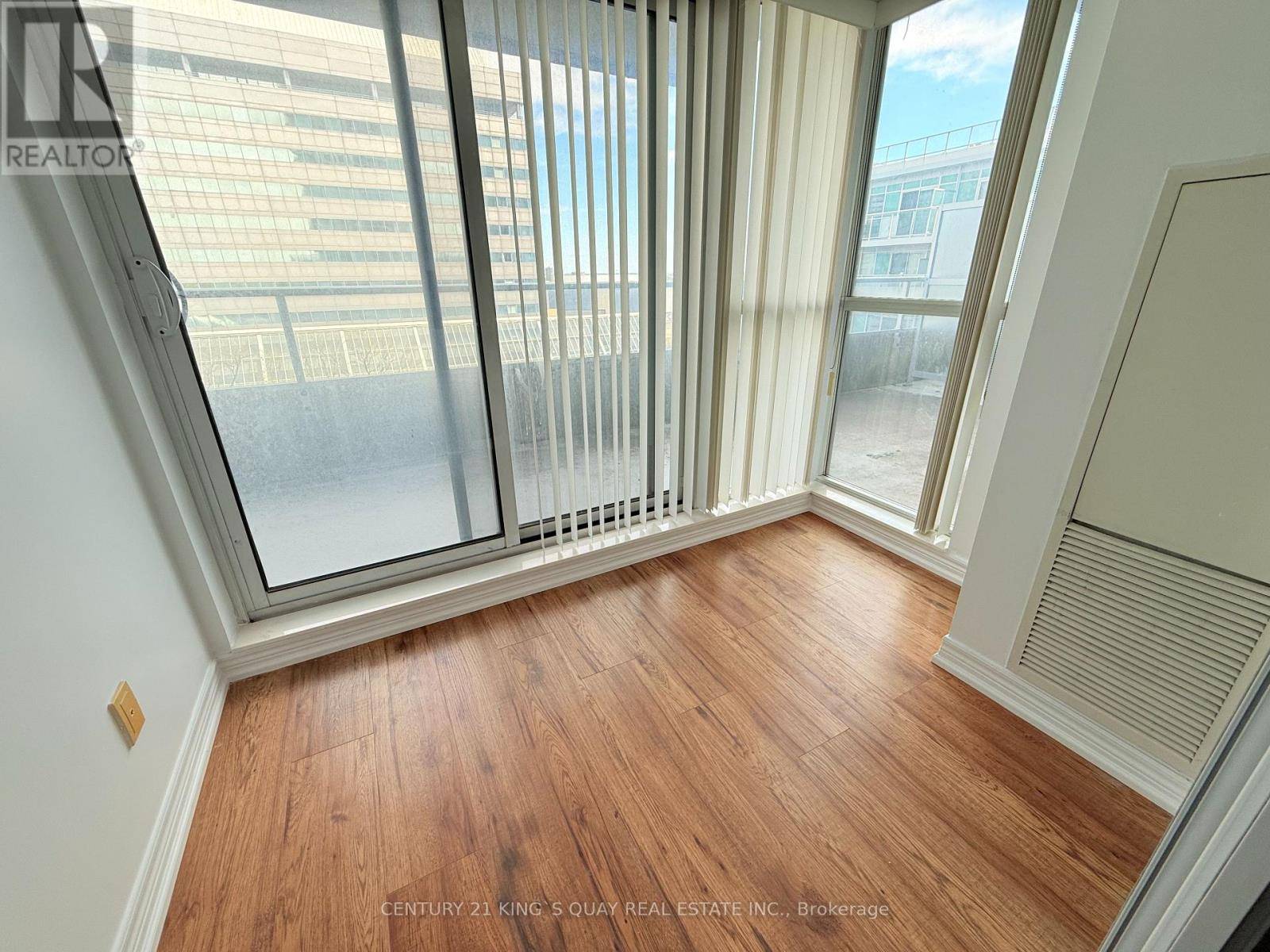 Toronto (bendale), ON M1P0B1,60 Town Centre CT #713