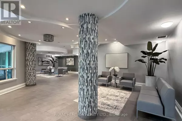 Toronto (clairlea-birchmount), ON M1L0E1,60 Fairfax CRES South #211