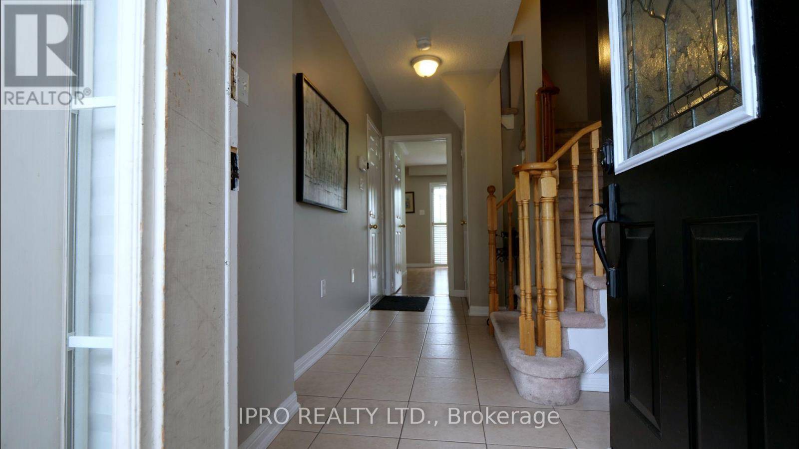 Oshawa (lakeview), ON L1H8X5,906 BOURNE CRESCENT