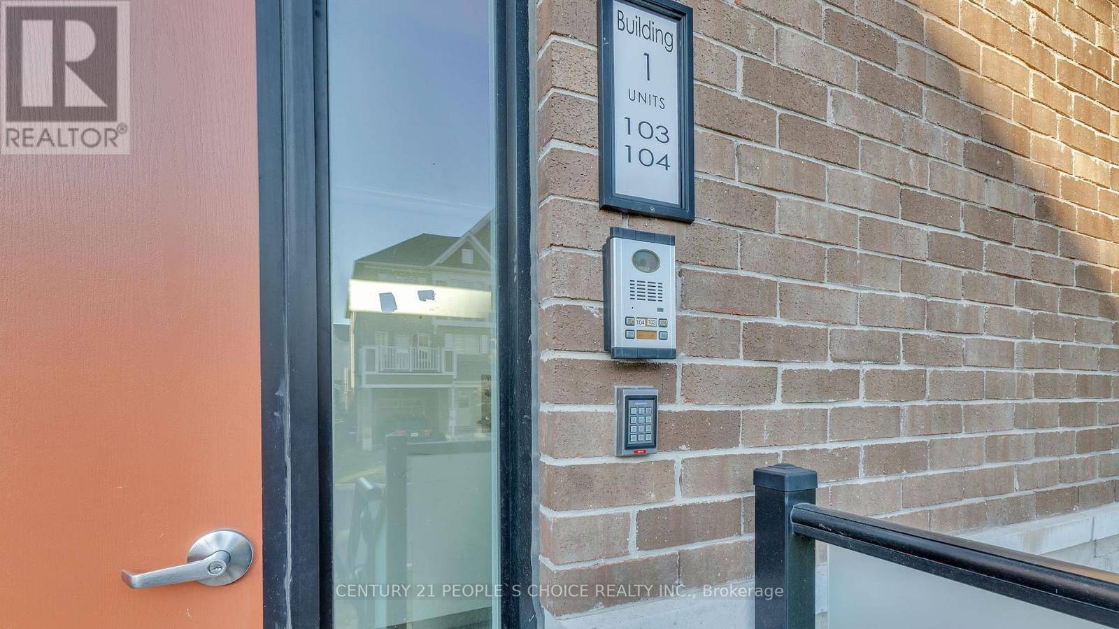 Pickering, ON L1X0H5,1148 Dragonfly AVE #103