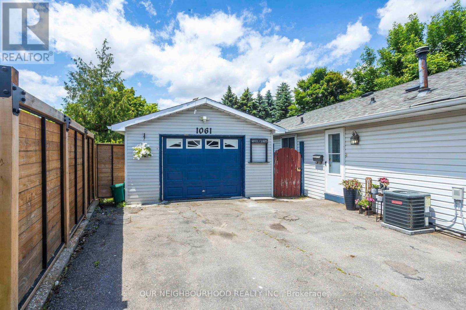 Oshawa (donevan), ON L1H7W9,1061 NORMAN CRESCENT