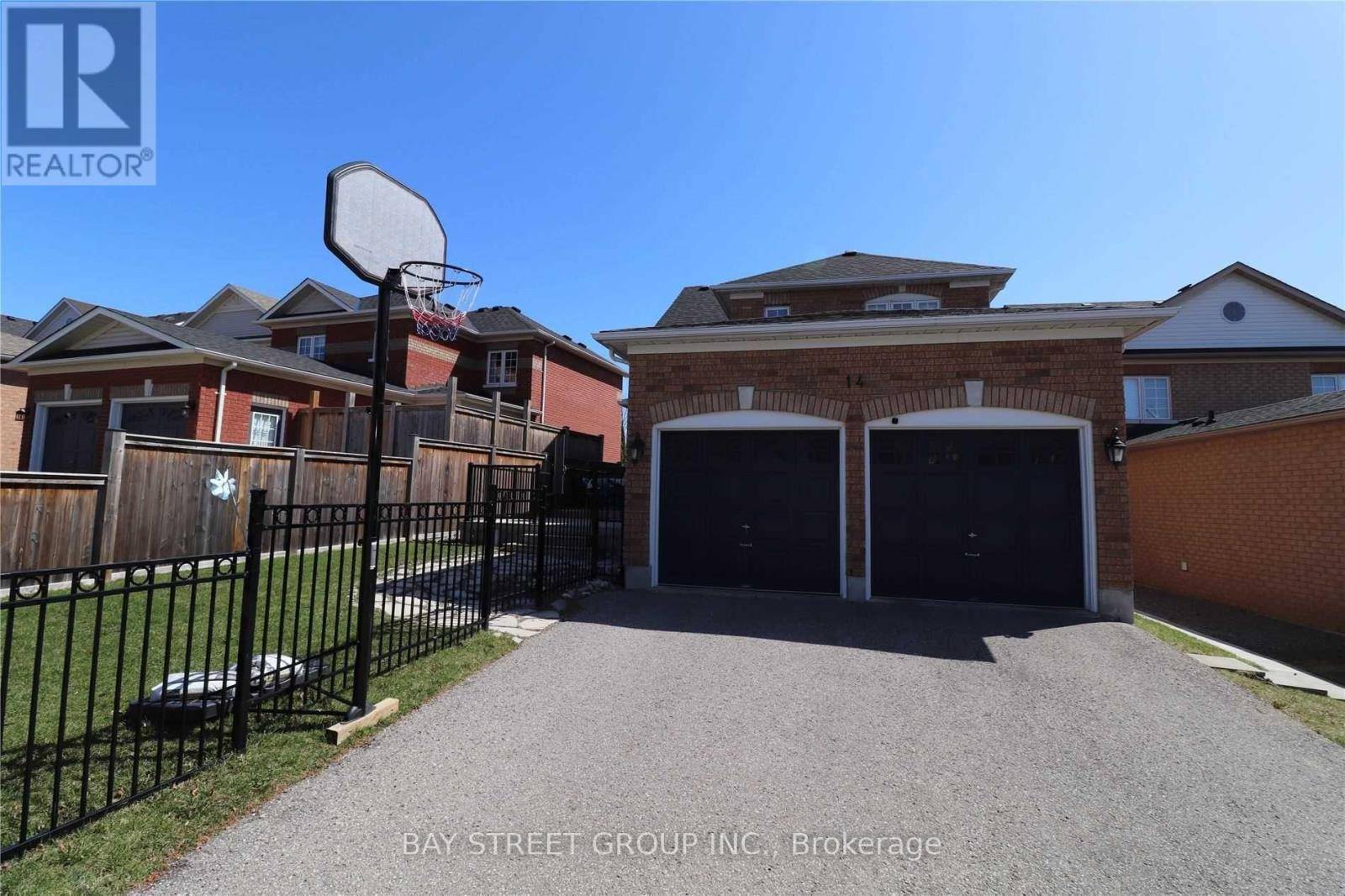 14 MCCARTNEY AVENUE, Whitby (williamsburg), ON L1R2Y3