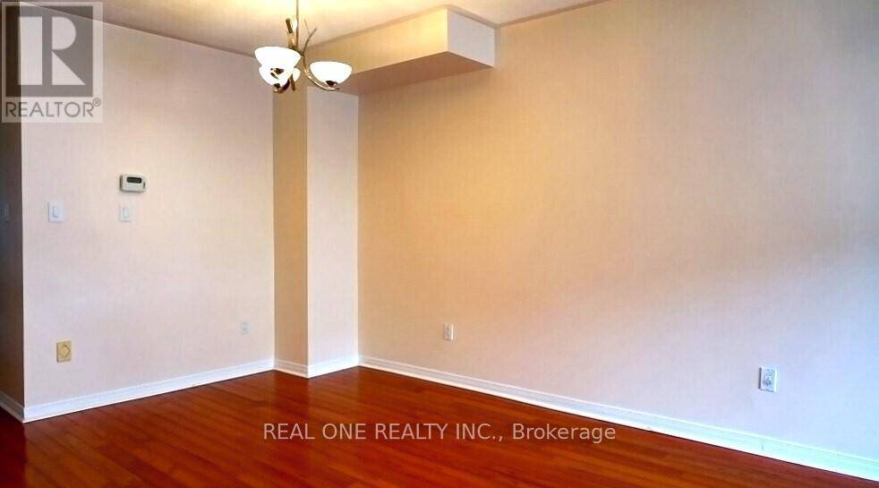 Toronto (malvern), ON M1B5Y7,29 Rosebank DR #105