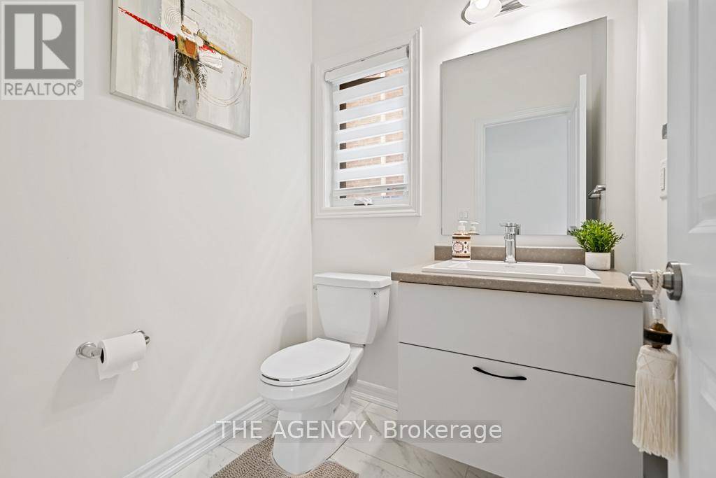 Whitby, ON L1P0P6,52 VELVET DRIVE