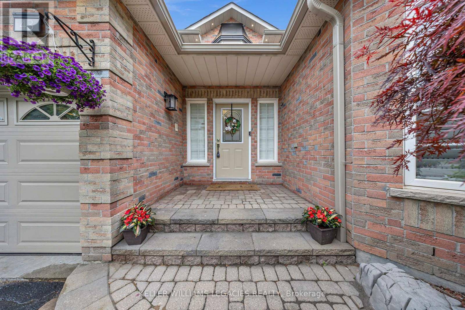 Whitby (lynde Creek), ON L1P1L5,43 ALLAYDEN DRIVE