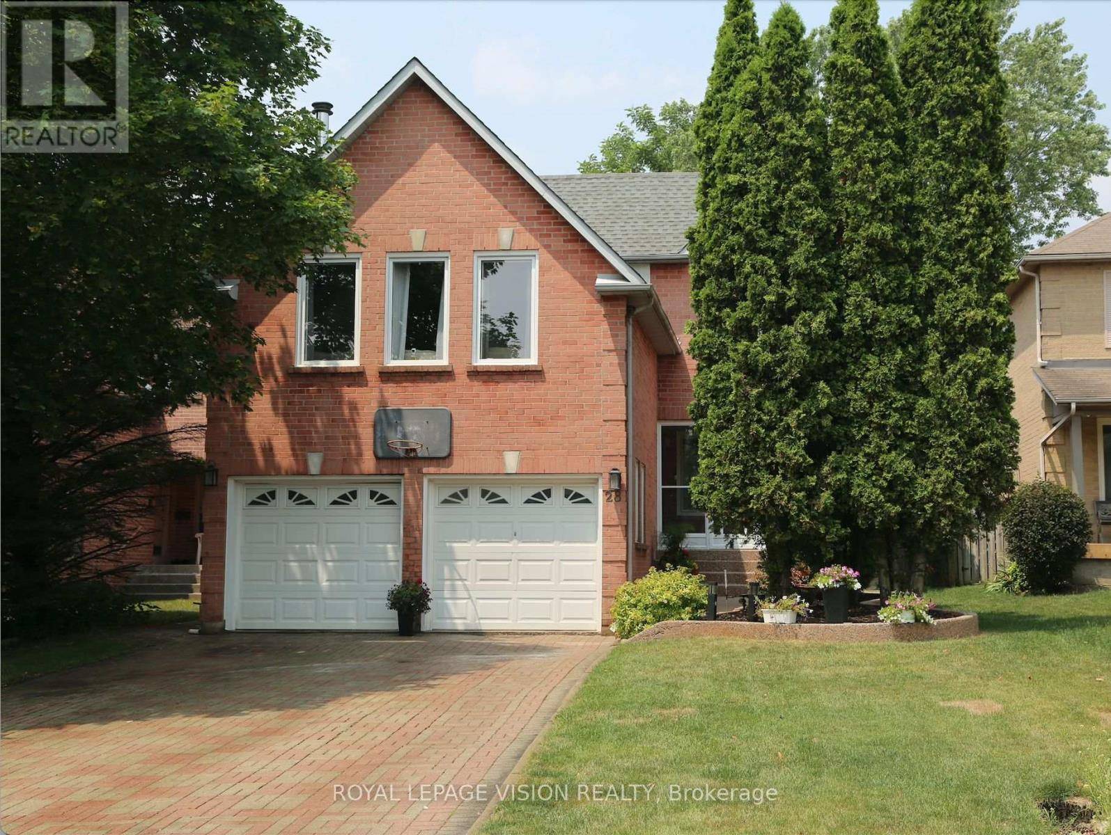 28 VALLEY CENTRE DRIVE, Toronto (rouge), ON M1X1K7