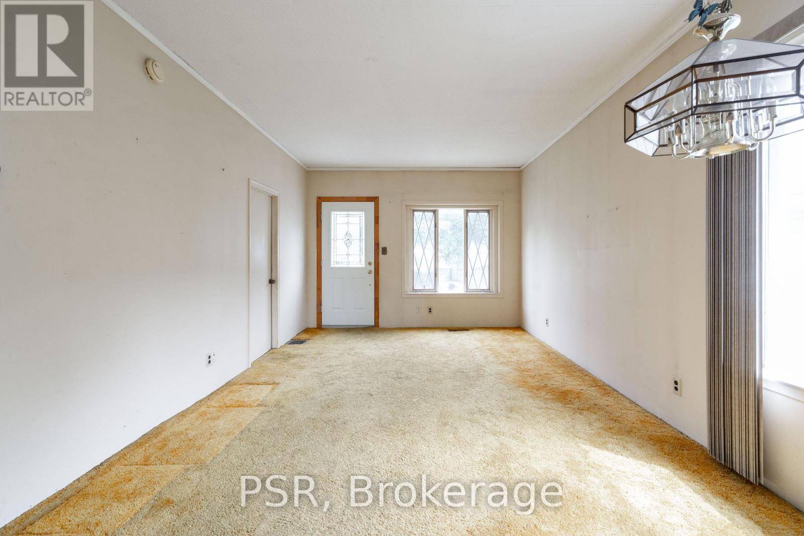 Oshawa (vanier), ON L1J1R3,157 COLLEGE AVENUE