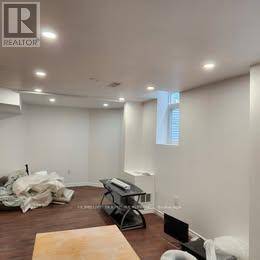 Oshawa (northglen), ON L1J8J8,942 SNOWBIRD STREET