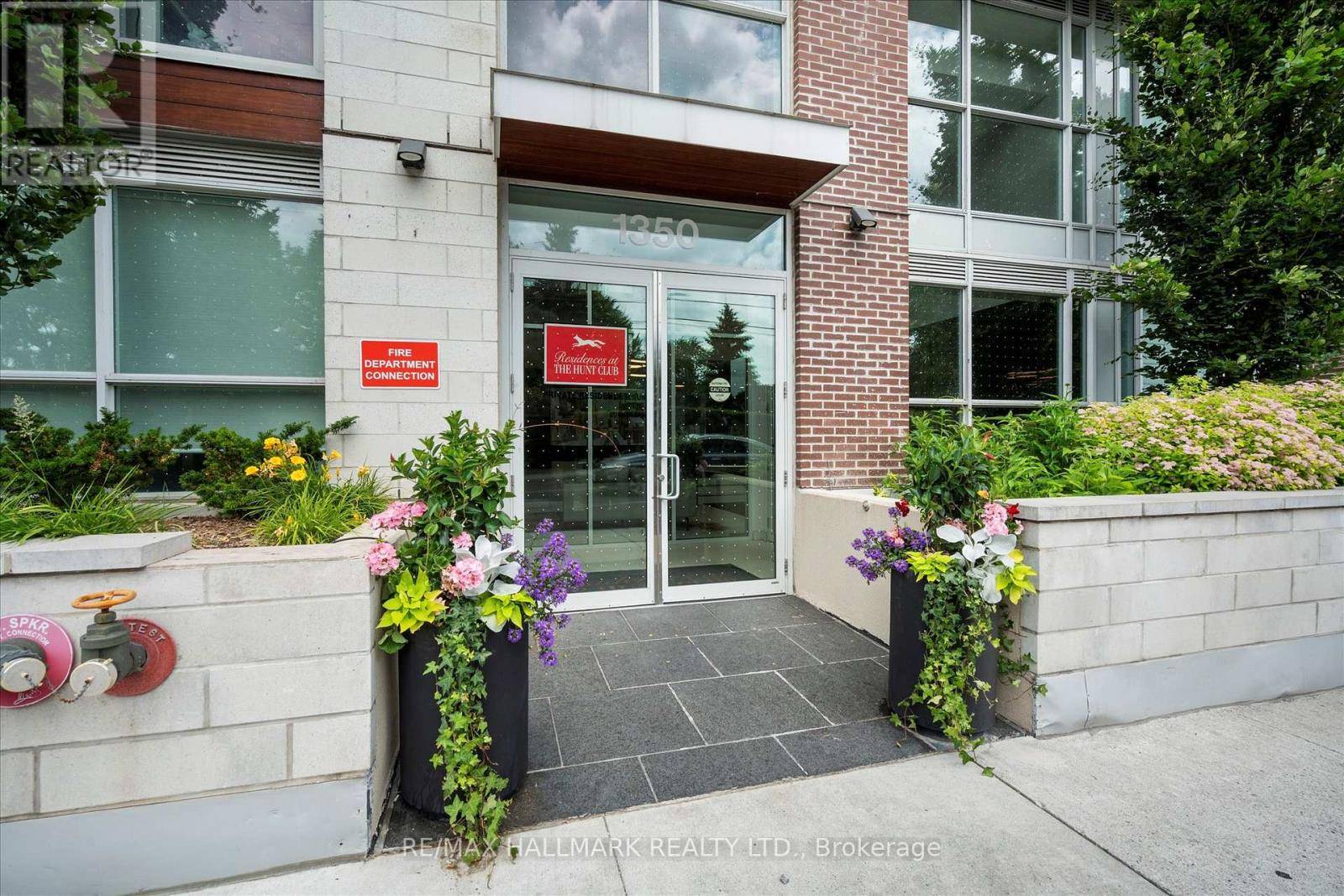 Toronto (birchcliffe-cliffside), ON M1N1C8,1350 Kingston RD #117