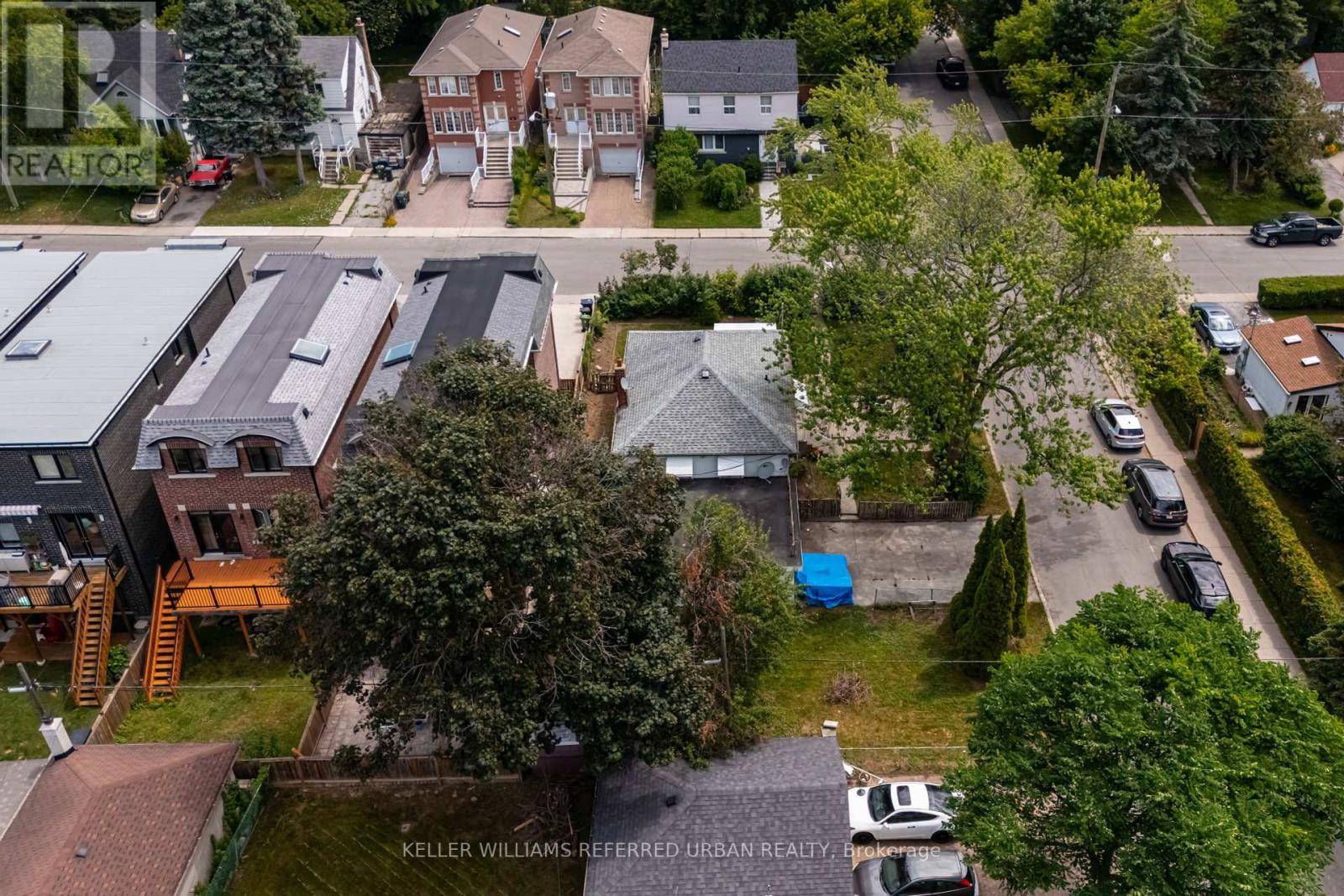 Toronto (clairlea-birchmount), ON M1L2V9,44 MAYBOURNE AVENUE
