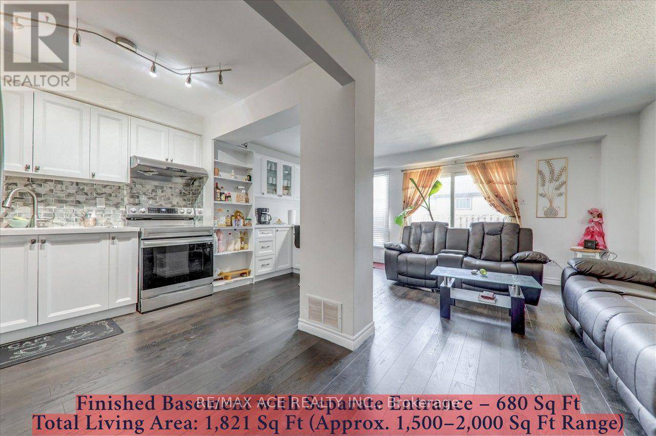 1121 Sandhurst CIR #20, Toronto (agincourt North), ON M1V1V4