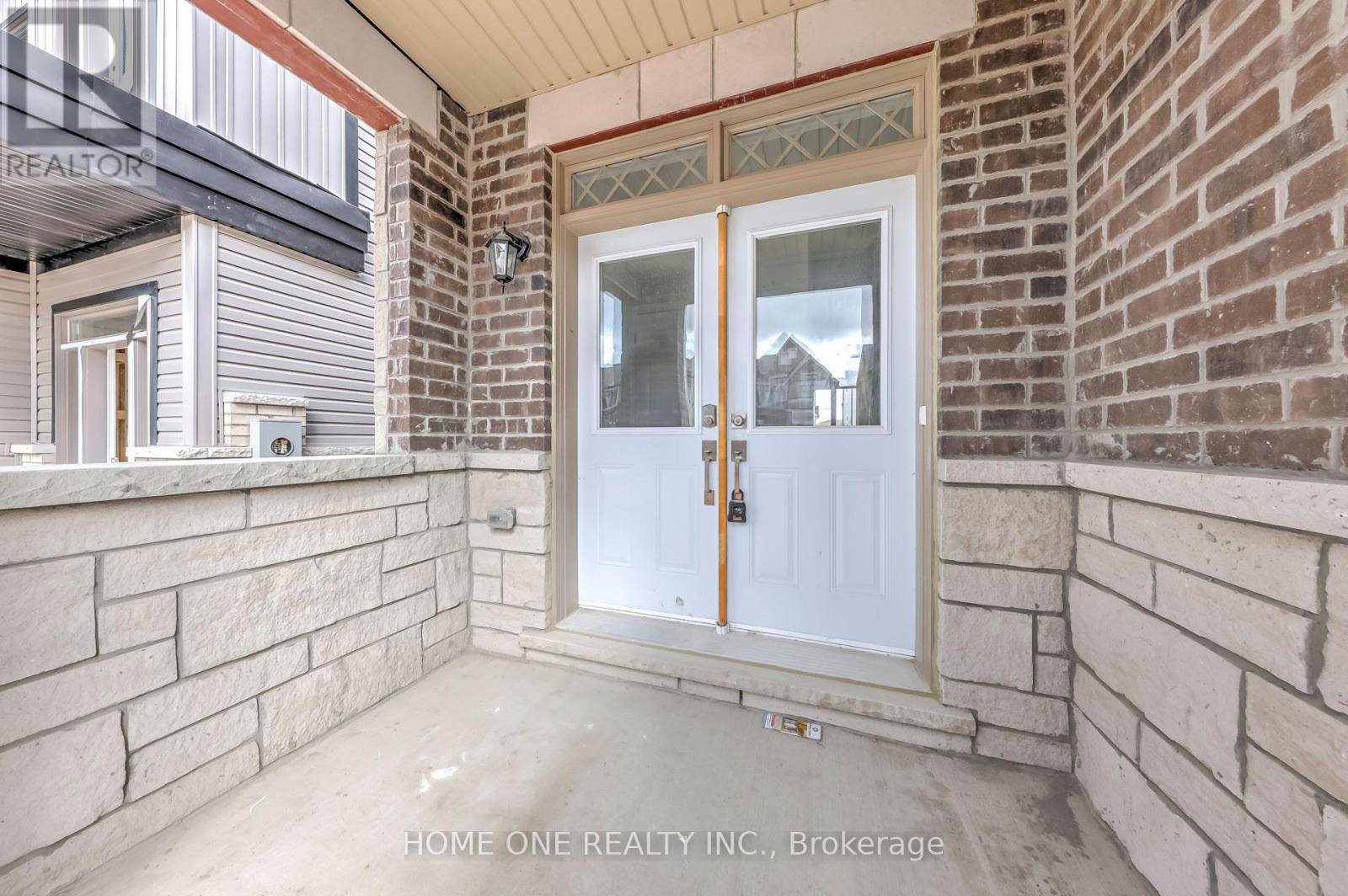 Oshawa (kedron), ON L1L0V4,1127 THOMPSON DRIVE