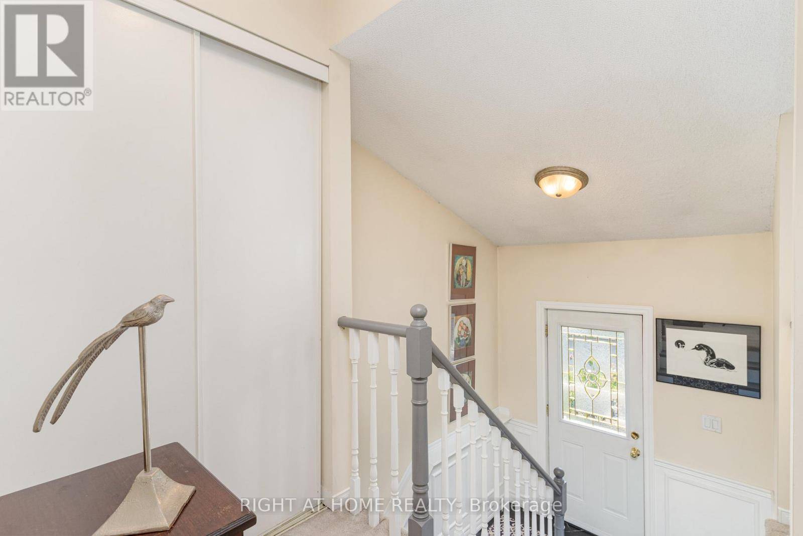 Oshawa (pinecrest), ON L1K1V4,809 BENNETT CRESCENT