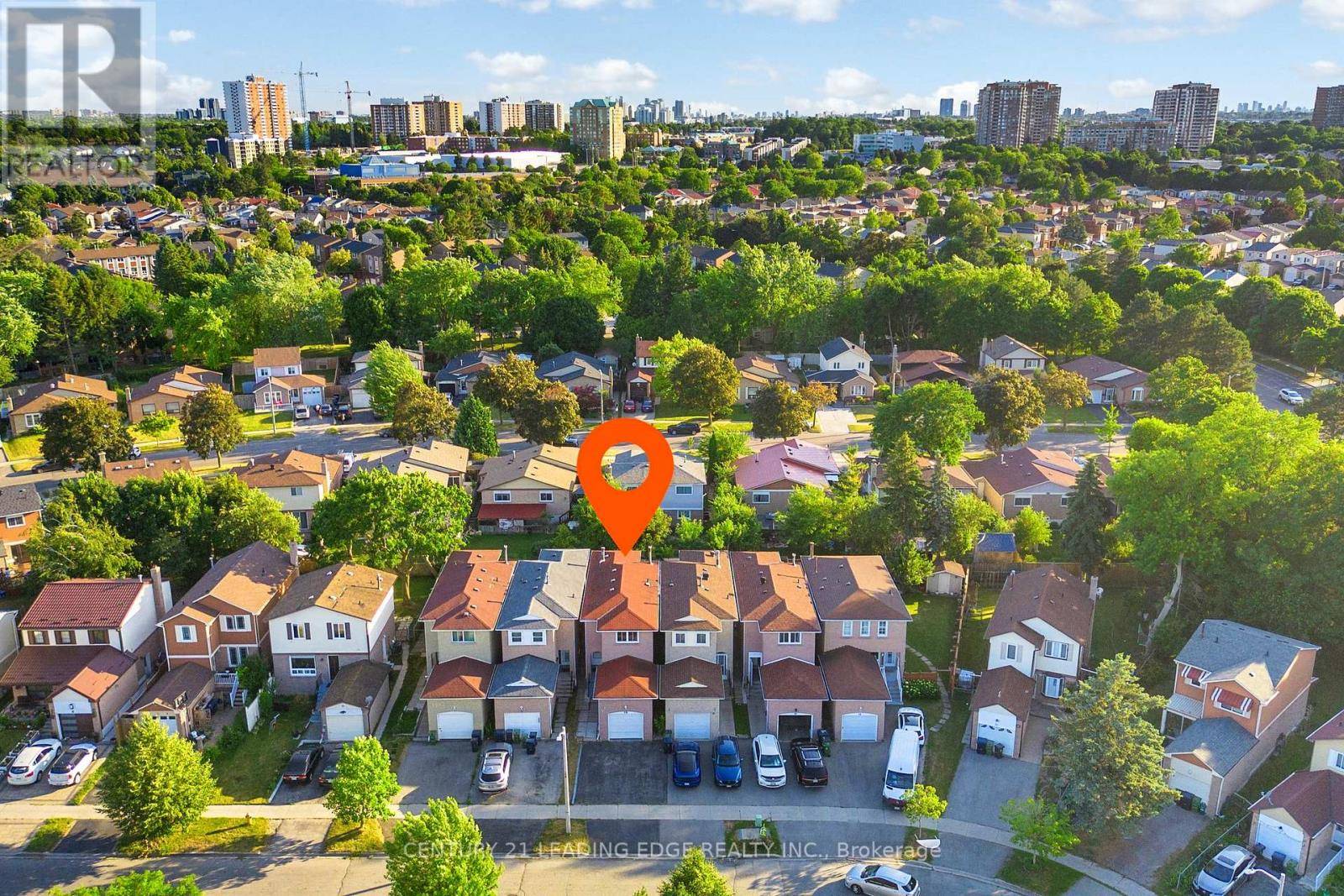 Toronto (malvern), ON M1B2Z6,16 CHAD CRESCENT