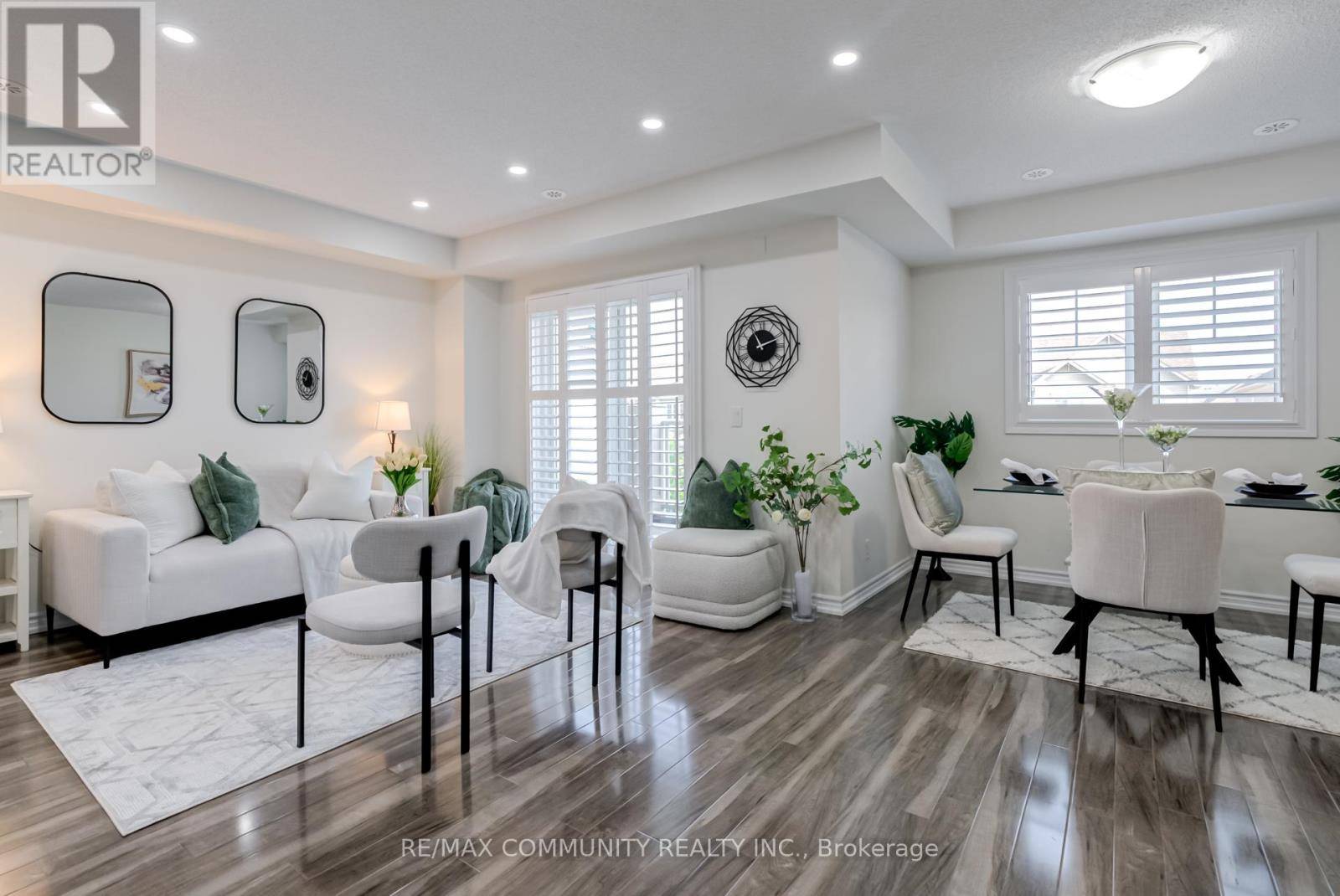 Oshawa (windfields), ON L1L0J4,52 NEARCO CRESCENT