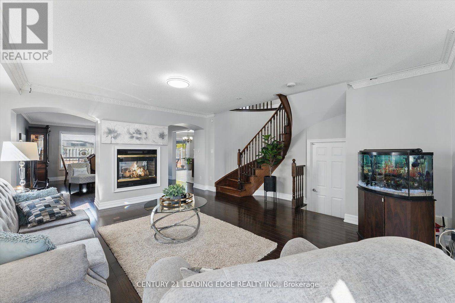 Oshawa (pinecrest), ON L1K0M4,1319 GYATT CRESCENT