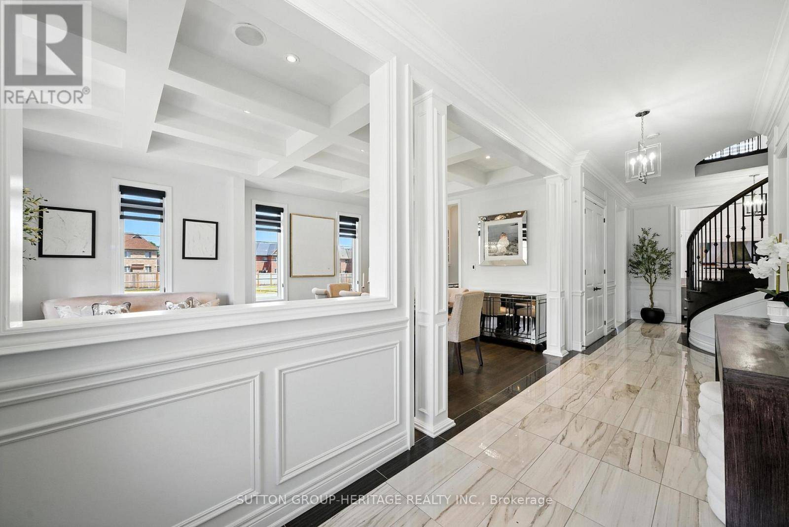 Whitby (williamsburg), ON L1R0M6,21 GREENLANDS COURT