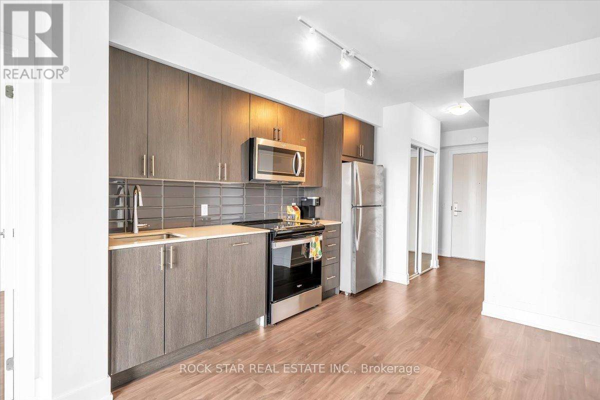 Oshawa (windfields), ON L1L0R5,2550 Simcoe ST North #204
