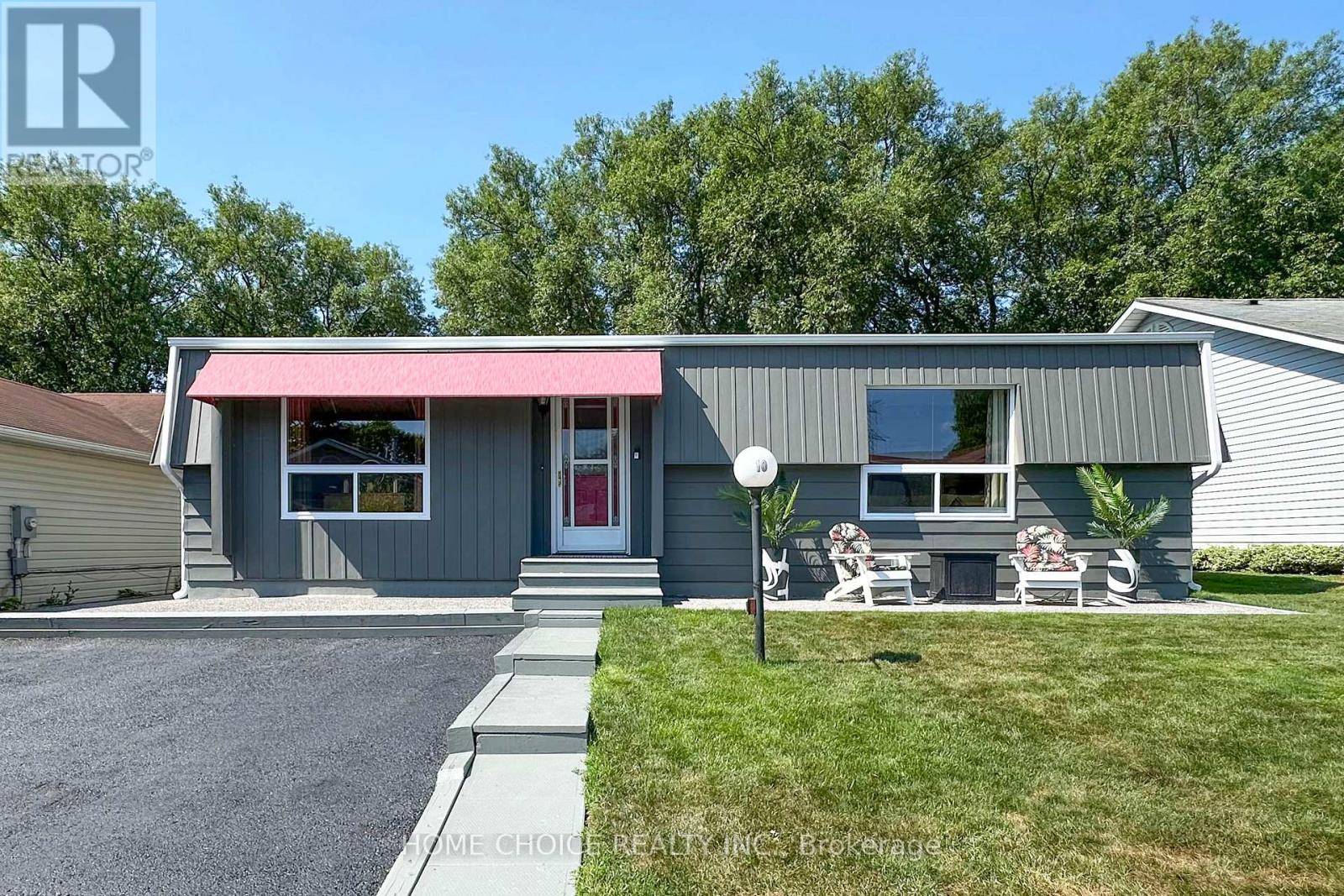 10 EASTBANK ROAD, Clarington (bowmanville), ON L1B1A4