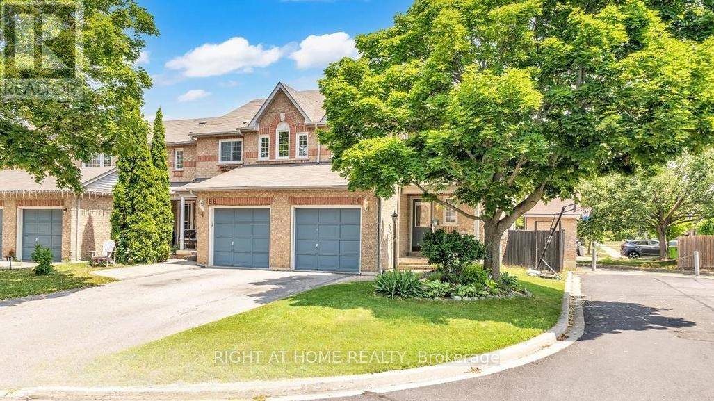64 MACINTYRE LANE, Ajax (northwest Ajax), ON L1T3X3