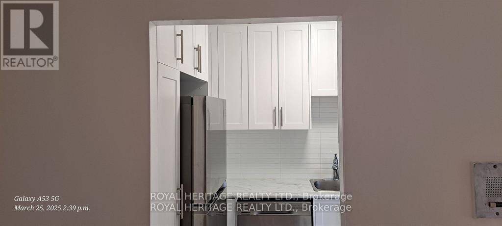 Oshawa (centennial), ON L1G4W3,945 Simcoe ST North #101