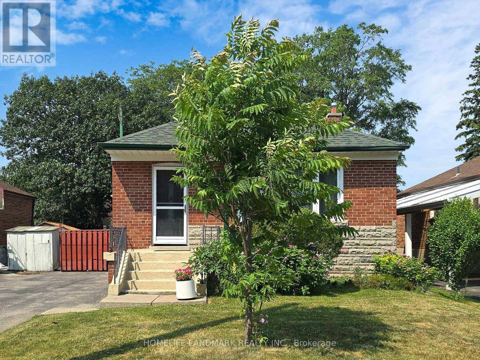 Toronto (dorset Park), ON M1P1E7,26 PORTER CRESCENT